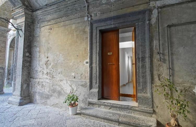Апартаменты Santi Apostoli House Неаполь Экстерьер фото